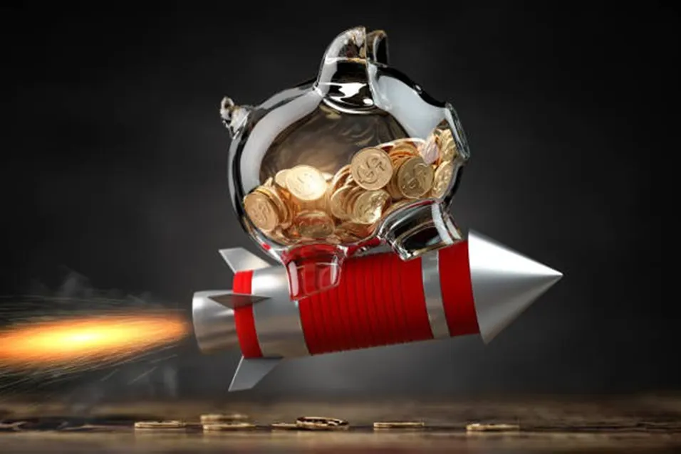 Compound interest savings rocket
