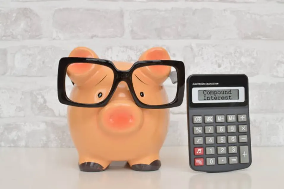 Compound interest piggy bank calculator