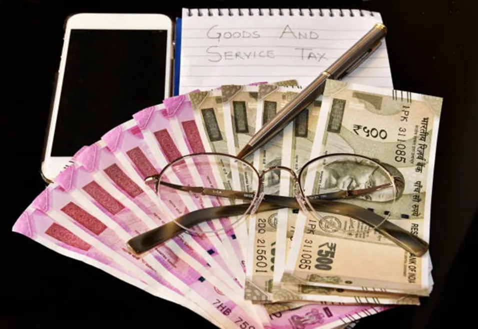 Goods and service tax with rupee notes